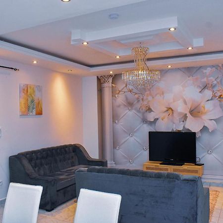 Residence Deluxe Yaoundé エクステリア 写真
