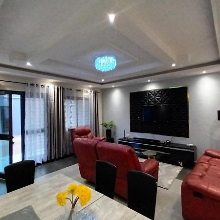 Residence Deluxe Yaoundé エクステリア 写真