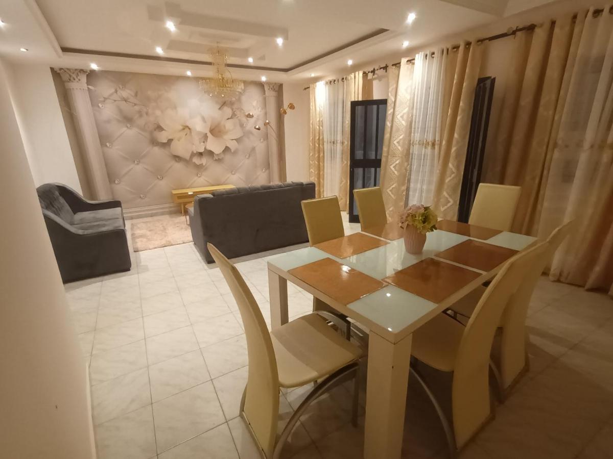 Residence Deluxe Yaoundé エクステリア 写真
