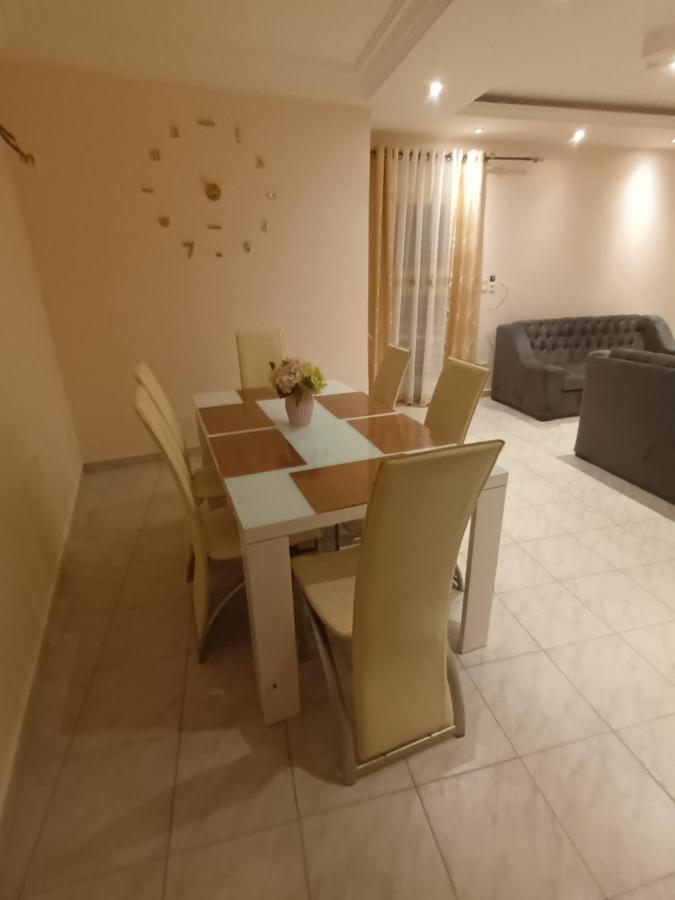Residence Deluxe Yaoundé エクステリア 写真
